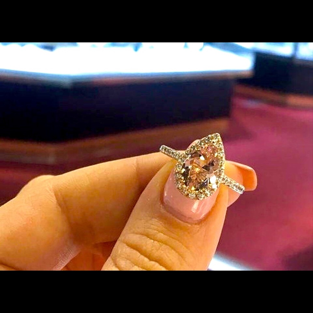 14 kt Rose Gold Morganite & CZ Diamond Halo Ring - Picture 2 of 5